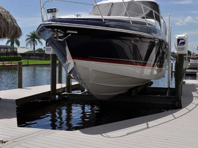 Cape Coral Boat lifts